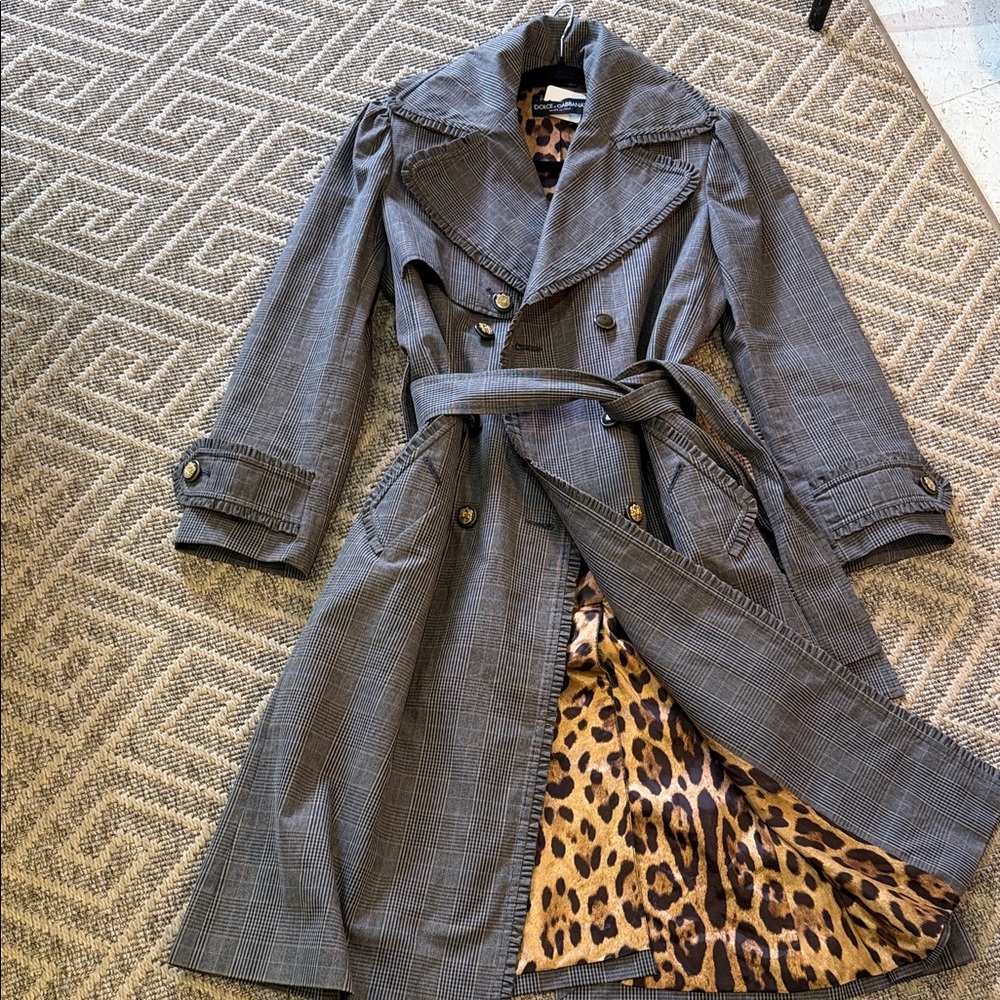 Dolce & Gabbana Gray Plaid Trench Coat with Leopard-Print Lining